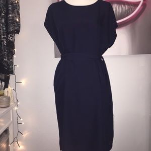 Gap Short Sleeve Tie-Belt Shift Dress